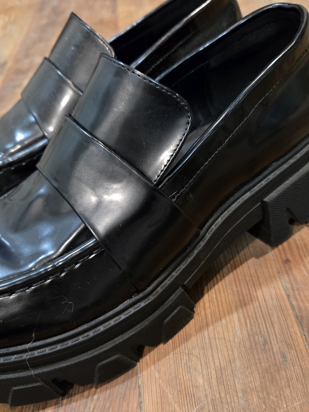 Miss Guided Womens Black Leather Lug-Sole Penny Loafers 6/39 Shoe Size 6.5-7